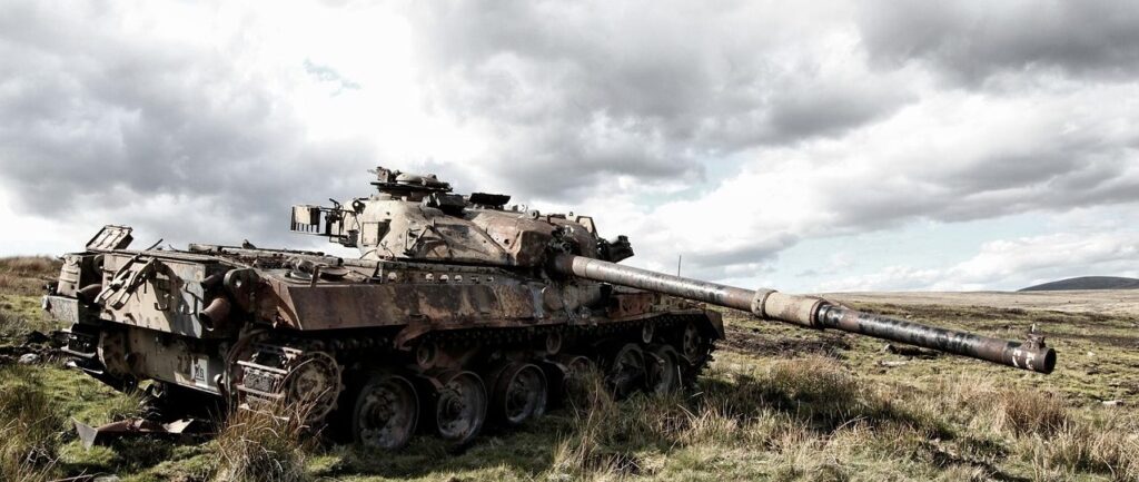 放棄された戦車の画像
